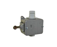 Wyłącznik krańcowy 1R 1Z w obudowie metalowej popychacz z rolką LK-10R, W0-59-351032 - PROMET