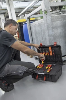 Walizka narzędziowa Basic L electric 18 cz, 45530 - WIHA